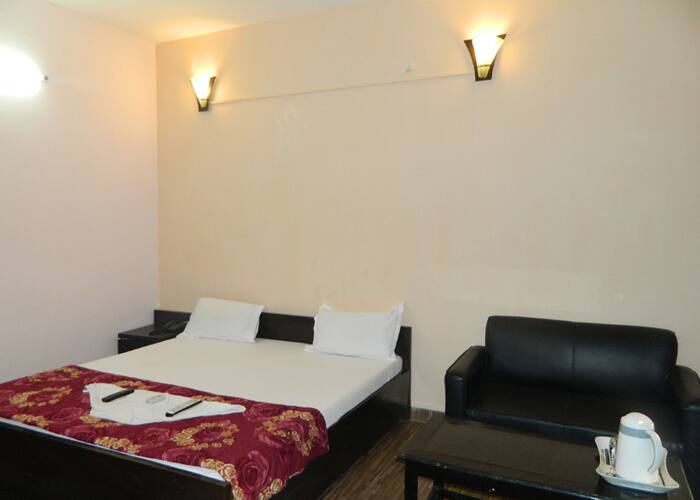 Grand Residency Guest House, Patna 5